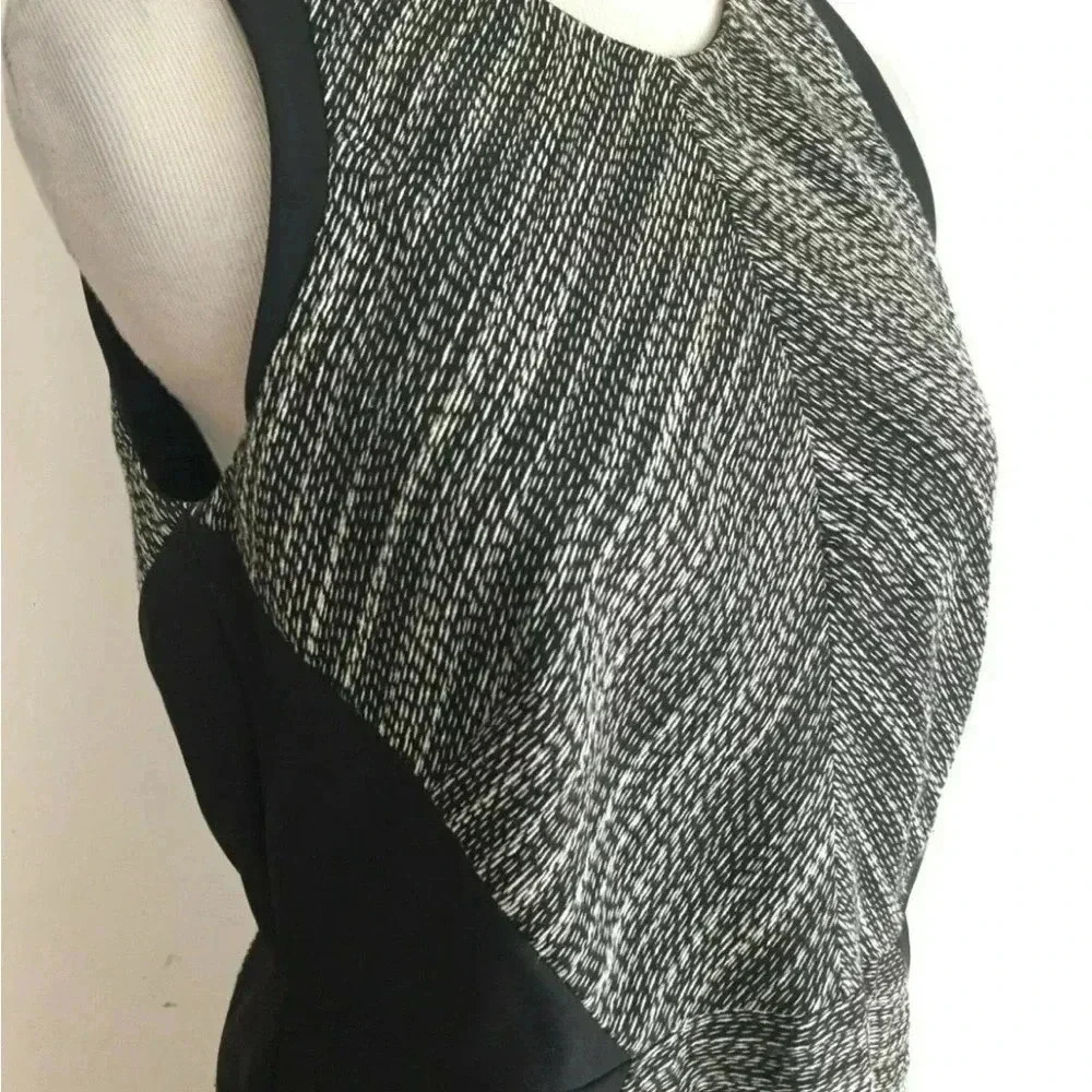 Kenneth Cole Sleeveless Sheath Dress - B67 - Picture 2 of 9